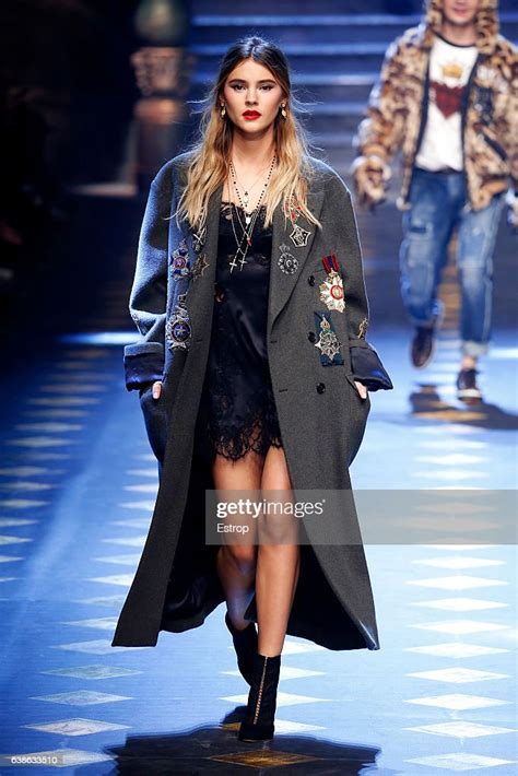 stefanie giesinger dolce gabbana|stefanie giesinger model.